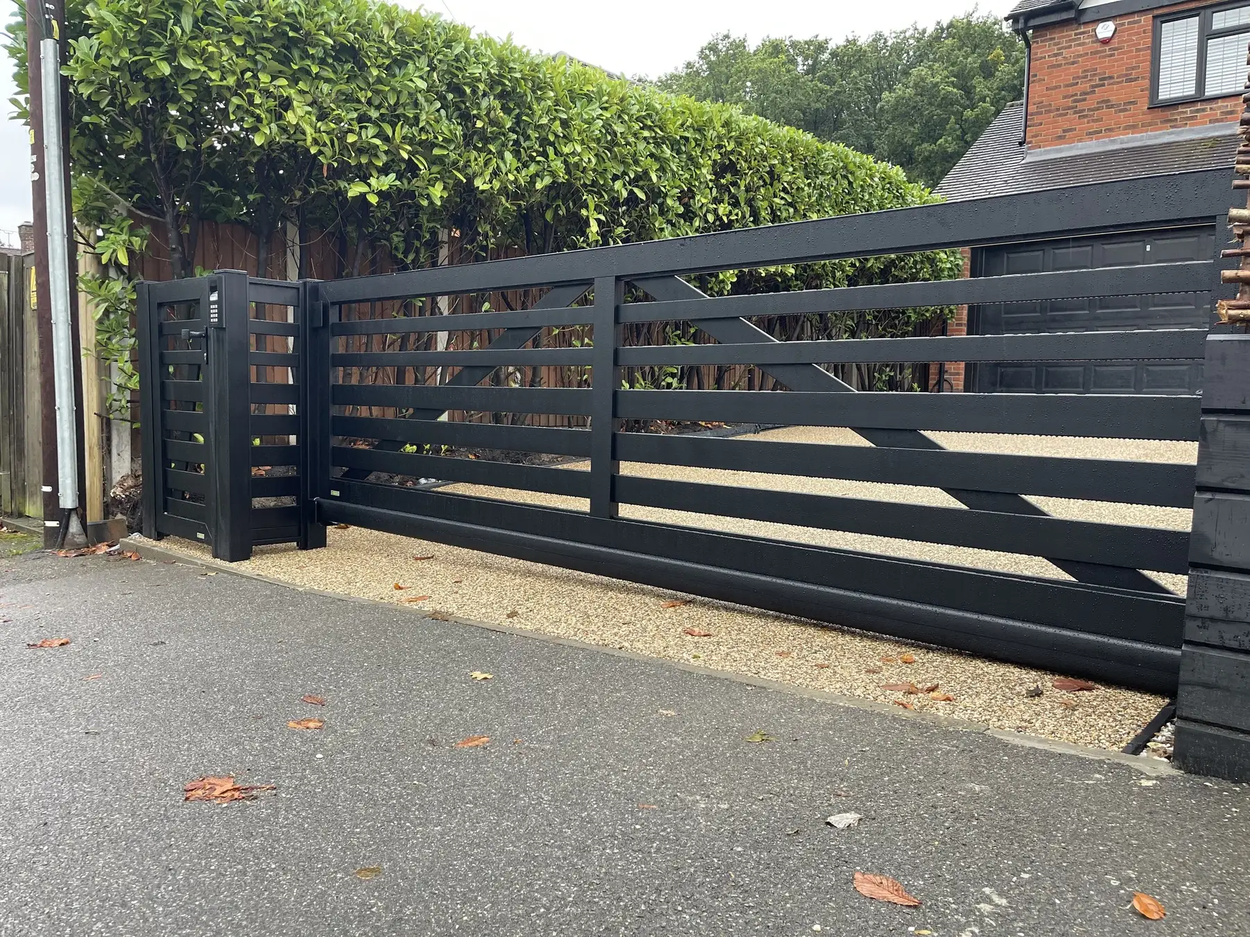 Residential sliding gate