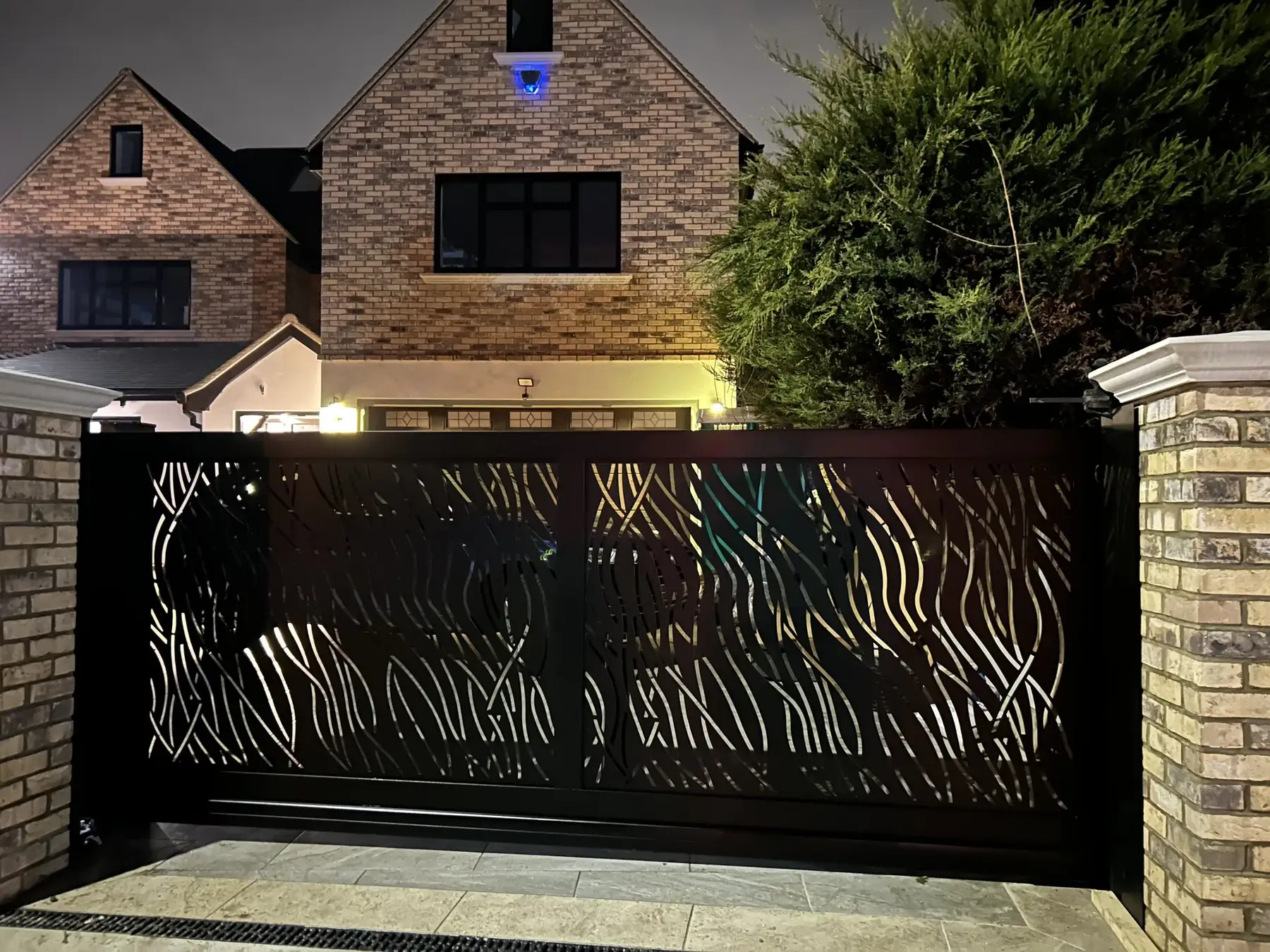 Safari gate at night